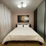 Proper 2 Lägenhet Tirana